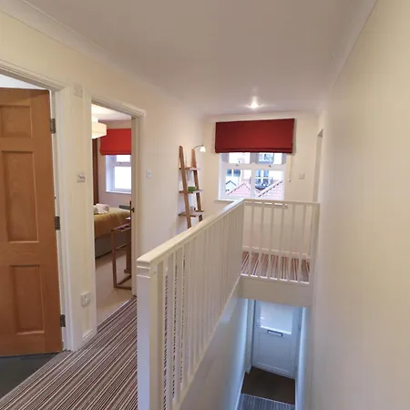 Quiet Riverside With Views And Parking- Apartmán Bristol